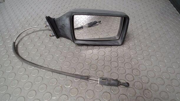Foto: AUSSENSPIEGEL MECHANISCH VERSTELLBAR RECHTS eines Renault R 25 TI