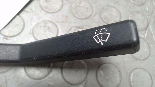 Foto: WISCHERSCHALTER eines Renault R 25 TI