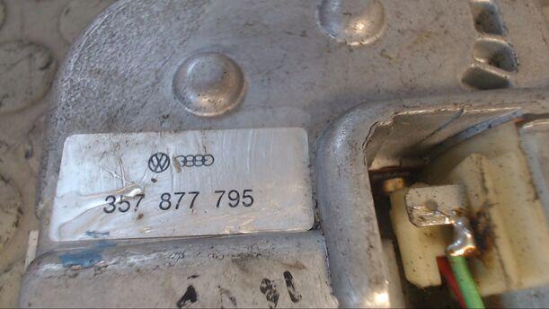 Foto: SCHIEBEDACHMOTOR eines VW Passat Variant 1.8 CL