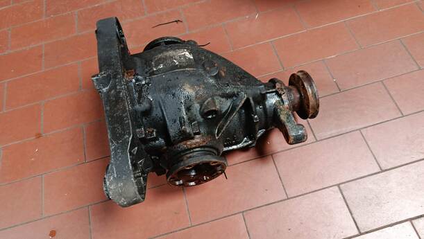 Foto: DIFFERENTIAL eines BMW 525 tds touring