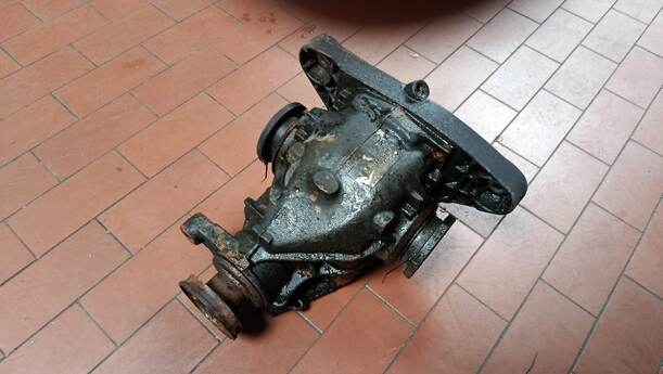 Foto: DIFFERENTIAL eines BMW 525 tds touring