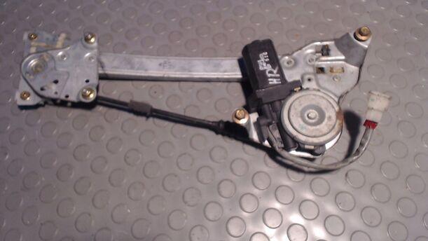 Foto: FENSTERHEBER ELEKTR HINTEN RECHTS eines Mazda 626 1.9i GLX