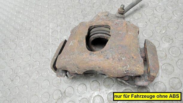 Foto: BREMSSATTEL VORN RECHTS eines Ford Sierra Turnier CL