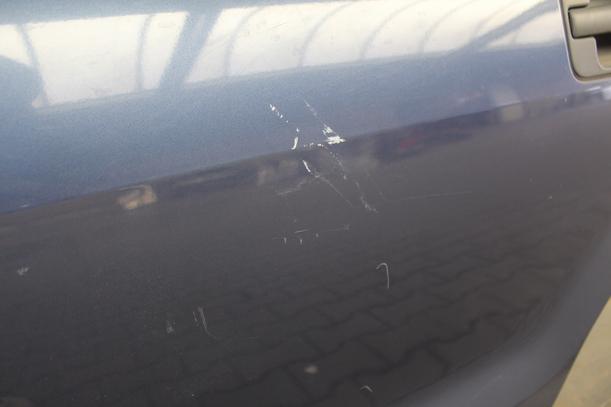 Foto: TÜR HINTEN LINKS eines Opel Monterey