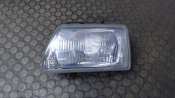 Foto: SCHEINWERFER LINKS eines Suzuki Alto GA