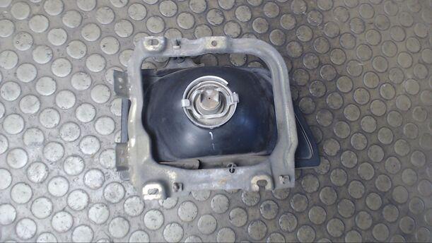 Foto: SCHEINWERFER LINKS eines Suzuki Alto GA