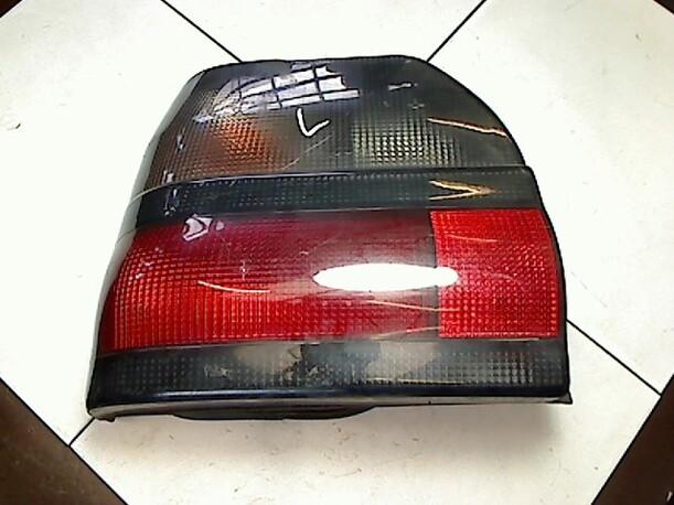 Foto: HECKLEUCHTE LINKS eines Renault R 19 1.8 RN