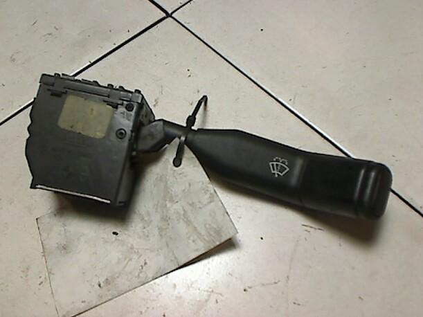Foto: SCHEIBENWISCHERSCHALTER eines Renault R 19 1.8 RN