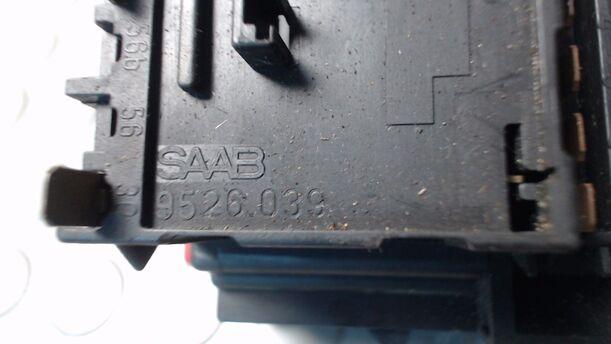 Foto: BLINKERSCHALTER/KOMBISCHALTER eines Saab 9000 i 16