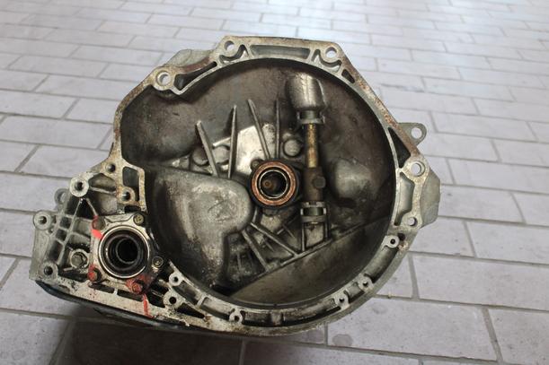 Foto: SCHALTGETRIEBE 5-GANG F16 ( W372 ) eines Opel Astra Elegance