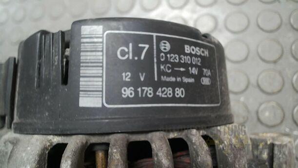 Foto: LICHTMASCHINE eines Peugeot 306 D XN