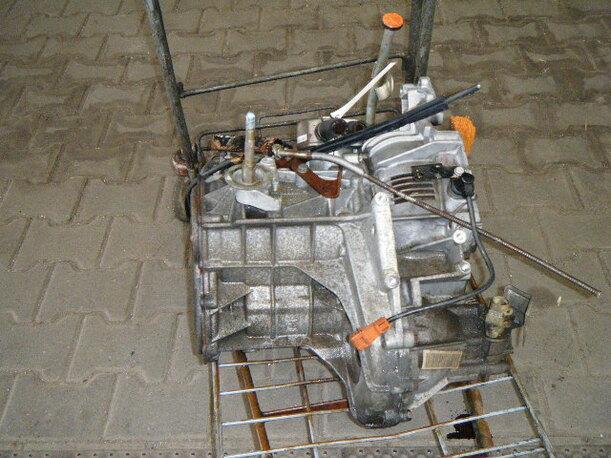 Foto: AUTOMATIK-GETRIEBE eines Citroen Xantia 1.8i X