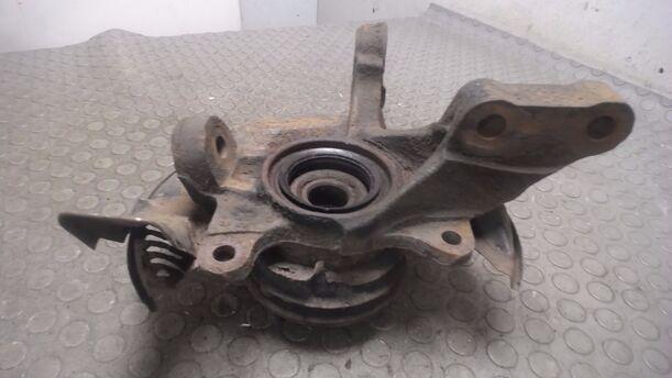 Foto: ACHSSCHENKEL VORNE LINKS eines Toyota Corolla Liftback 1.6 GL