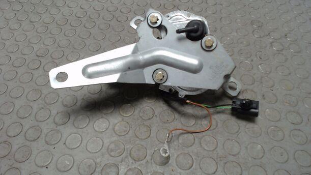 Foto: SCHEIBENWISCHERMOTOR HINTEN eines Ford Scorpio Turnier CLX