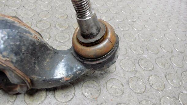 Foto: QUERLENKER VORN RECHTS eines Ford Scorpio Turnier CLX