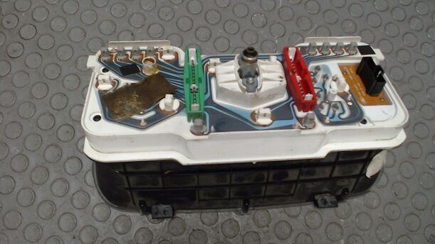Foto: TACHOEINHEIT / KOMBIINSTRUMENT ( '92 ) eines Ford Scorpio Turnier CLX