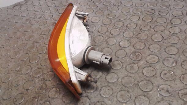 Foto: BLINKLEUCHTE / BLINKER LINKS eines Toyota Corolla 1.3 XL