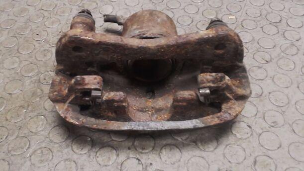 Foto: BREMSSATTEL VORN LINKS eines Toyota Corolla 1.3 XL