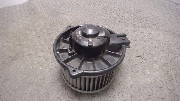 Foto: GEBLÄSEMOTOR eines Toyota Corolla 1.3 XL