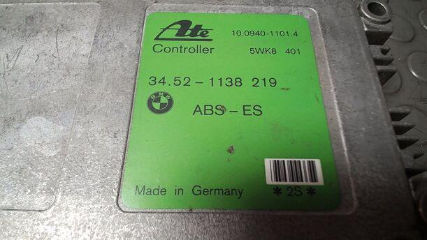 Foto: STEUERGERÄT ABS eines BMW 318i