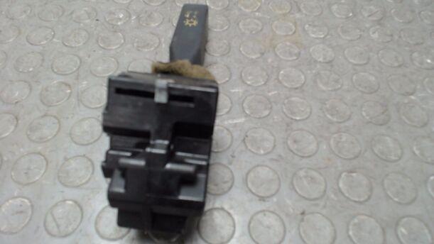 Foto: BLINK-/ KOMBISCHALTER eines Renault R 21 GTS