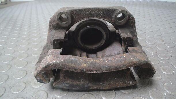 Foto: BREMSSATTEL VORN LINKS ( GIRLING ) eines Renault R 21 GTS