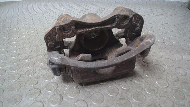 Foto: BREMSSATTEL VORN LINKS eines Nissan Primera Traveller 1.6 LX