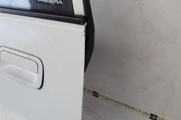 Foto: TÜR HINTEN LINKS eines Nissan Primera Traveller 1.6 LX