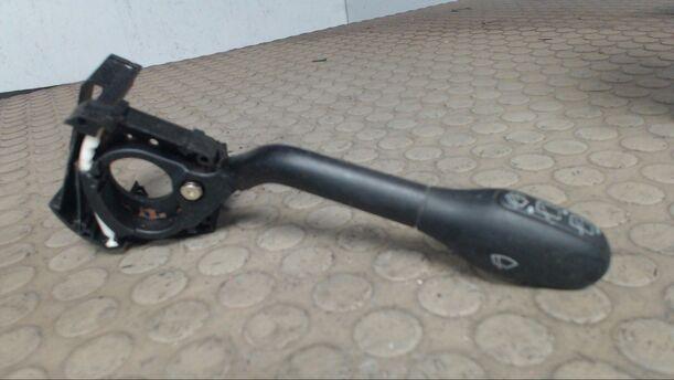 Foto: WISCHERSCHALTER eines VW Polo 45 Servo Sportline