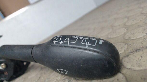 Foto: WISCHERSCHALTER eines VW Polo 45 Servo Sportline