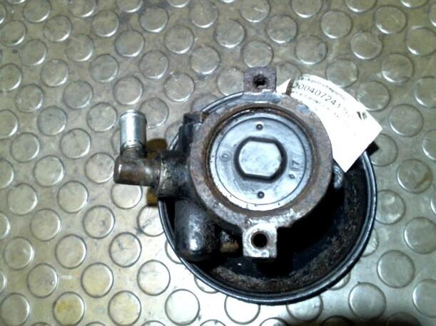 Foto: LENKGETRIEBEPUMPE eines Ford Escort Turnier 16V Flair