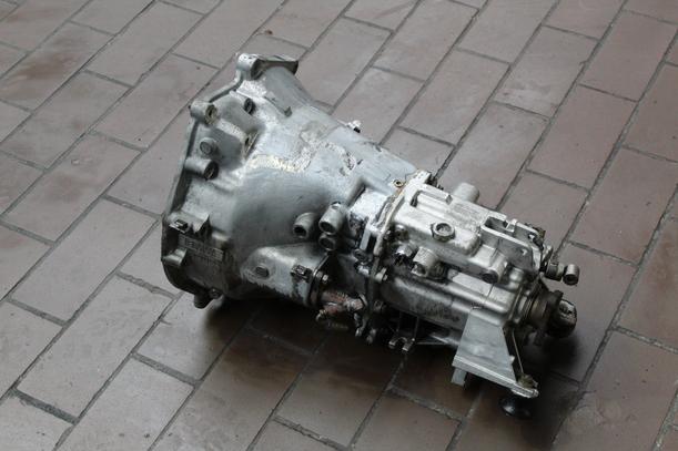 Foto: SCHALTGETRIEBE 5-GANG eines BMW 318i