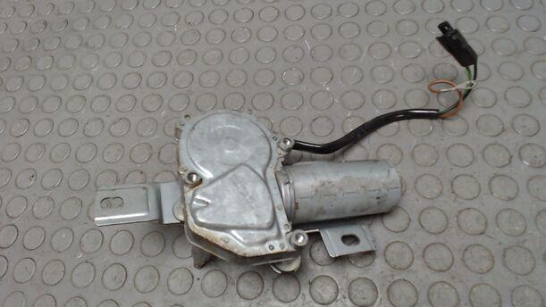 Foto: SCHEIBENWISCHERMOTOR HINTEN eines Ford Scorpio V6 CL