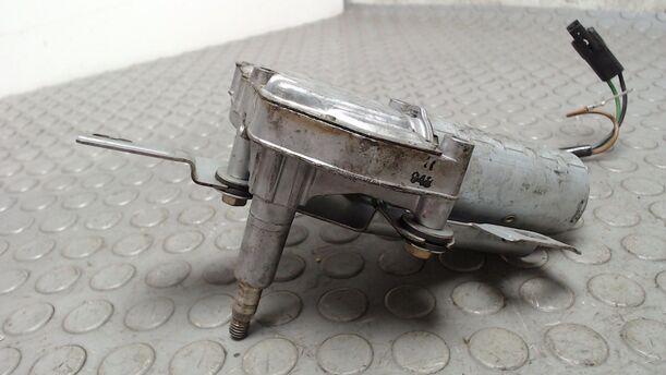 Foto: SCHEIBENWISCHERMOTOR HINTEN eines Ford Scorpio V6 CL