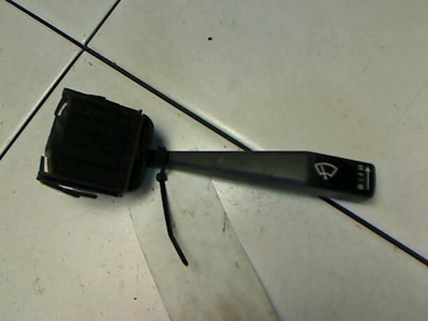 Foto: WISCHERSCHALTER eines Opel Corsa City