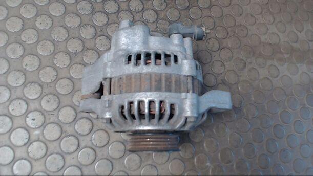 Foto: LICHTMASCHINE eines Honda Civic 1.5i