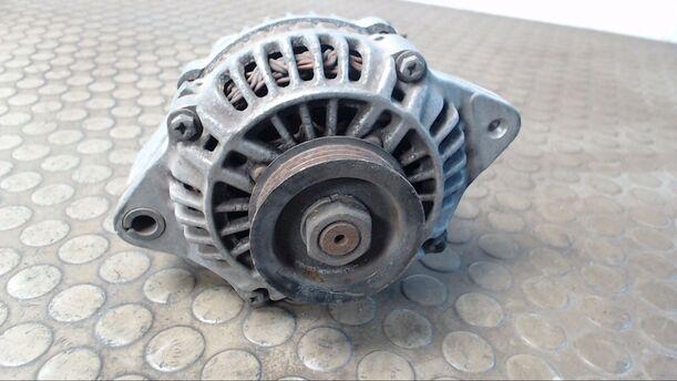 Foto: LICHTMASCHINE eines Honda Civic 1.5i