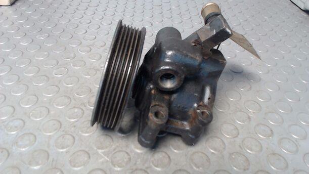 Foto: LENKGETRIEBEPUMPE eines Ford Ka Viva X