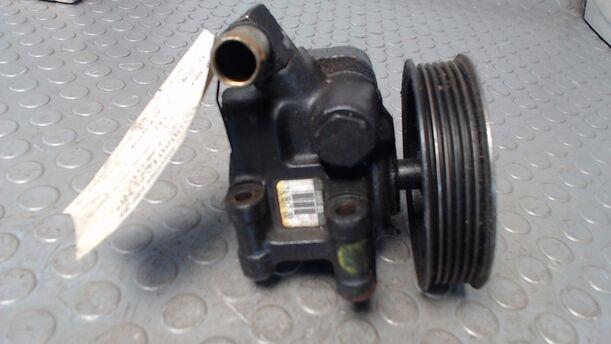 Foto: LENKGETRIEBEPUMPE eines Ford Ka Viva X