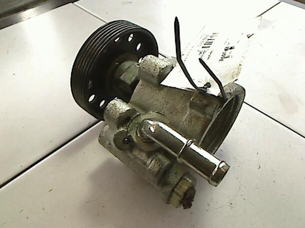 Foto: LENKGETRIEBEPUMPE eines Renault Megane 1.9 dT RT