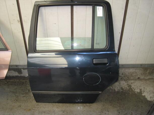 Foto: TÜR HINTEN LINKS eines Ford Sierra Turnier CLX (LX)