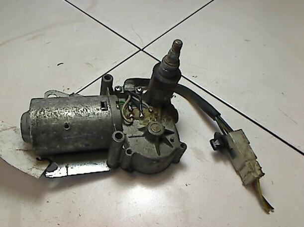 Foto: HECKSCHEIBENWISCHERMOTOR eines Peugeot 405 Break GRI