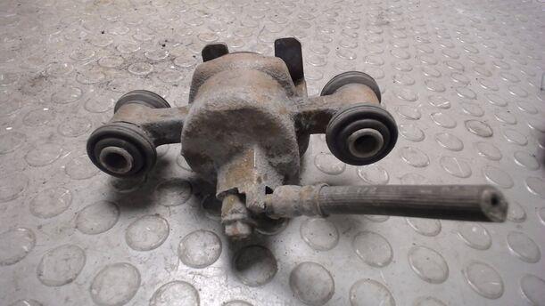 Foto: BREMSSATTEL VORN LINKS eines Nissan Micra LX