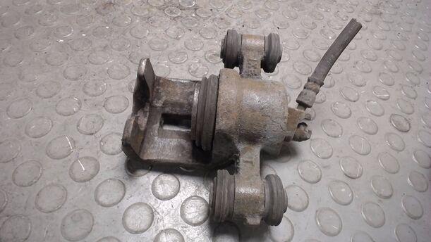 Foto: BREMSSATTEL VORN LINKS eines Nissan Micra LX