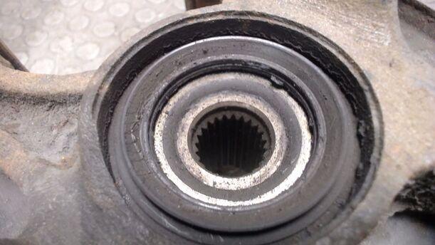 Foto: ACHSSCHENKEL VORNE RECHTS eines Nissan Micra LX
