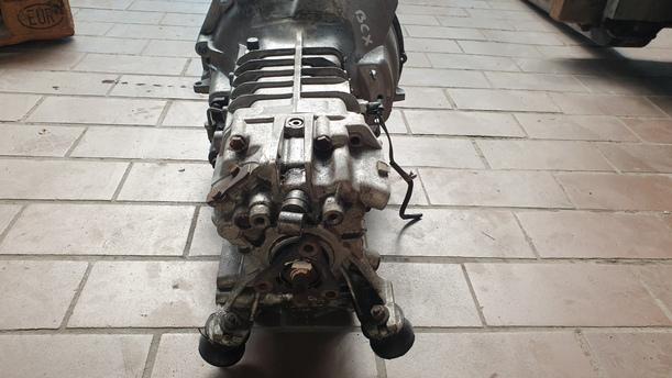 Foto: SCHALTGETRIEBE 5-GANG eines BMW 316i touring