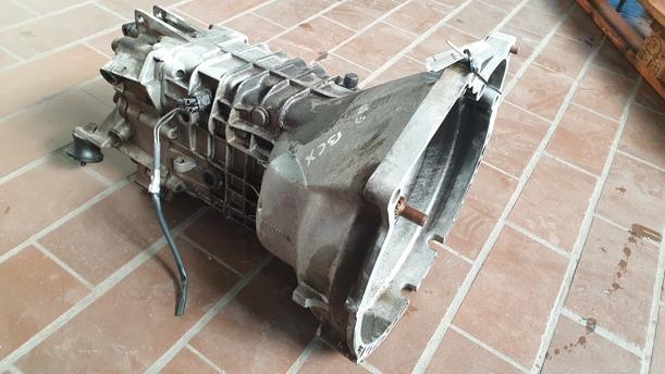 Foto: SCHALTGETRIEBE 5-GANG eines BMW 316i touring