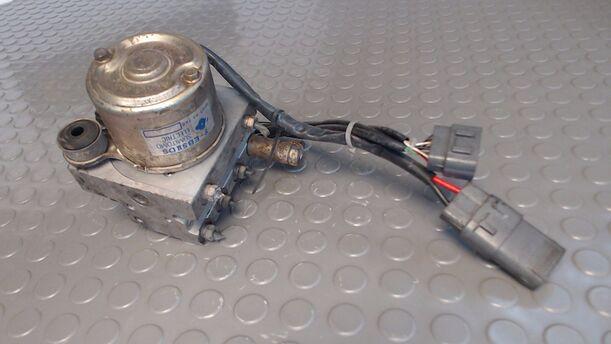 Foto: HAUPTBREMSAGGREGAT ABS eines Mazda 626 2.0i GLX