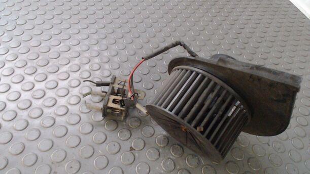 Foto: GEBLÄSEMOTOR eines Seat Ibiza Special