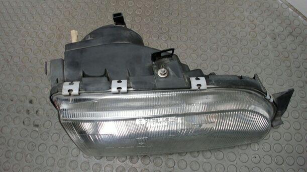 Foto: SCHEINWERFER RECHTS ( OHNE ZUSATZLEUCHTE ) eines Ford Sierra CLX (LX)